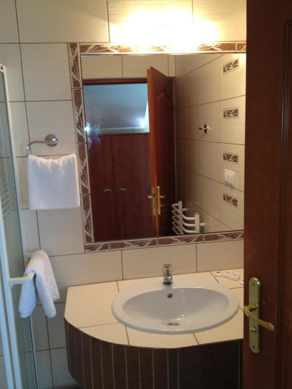 Hotel Maxima Wolanów Εξωτερικό φωτογραφία