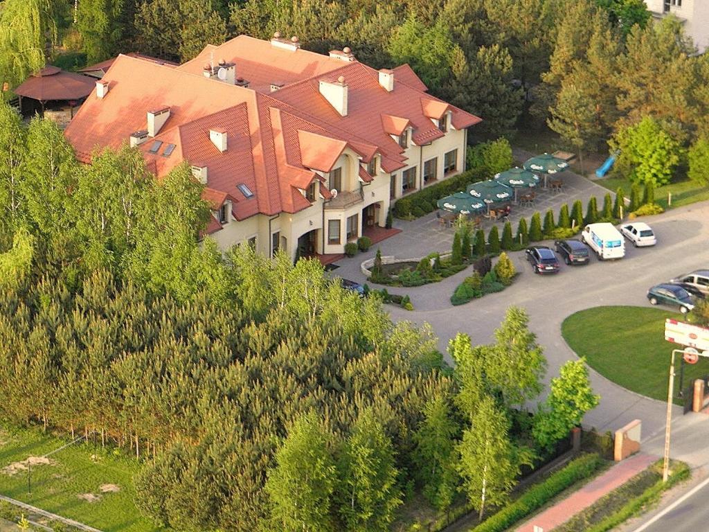 Hotel Maxima Wolanów Εξωτερικό φωτογραφία