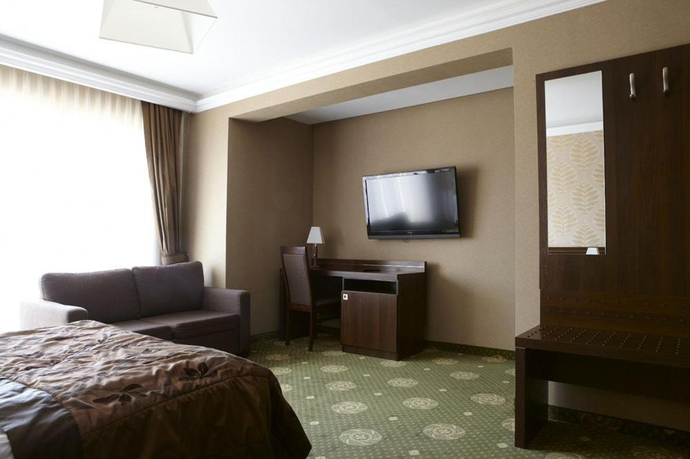 Hotel Maxima Wolanów Εξωτερικό φωτογραφία