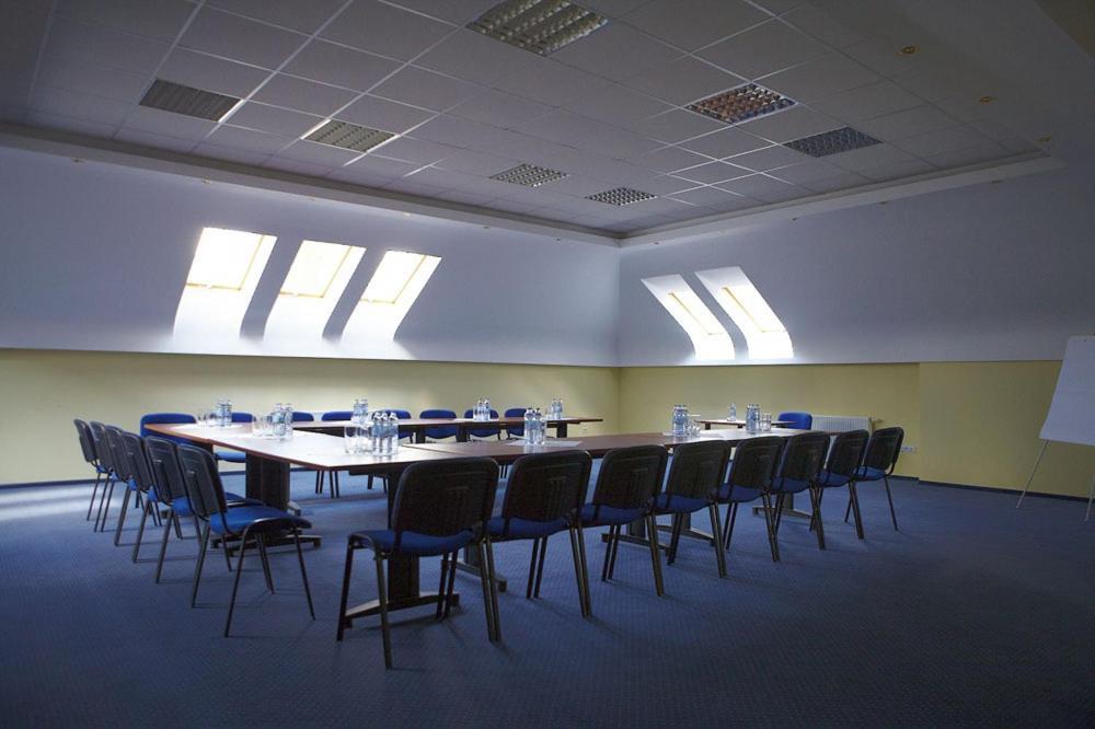 Hotel Maxima Wolanów Εξωτερικό φωτογραφία