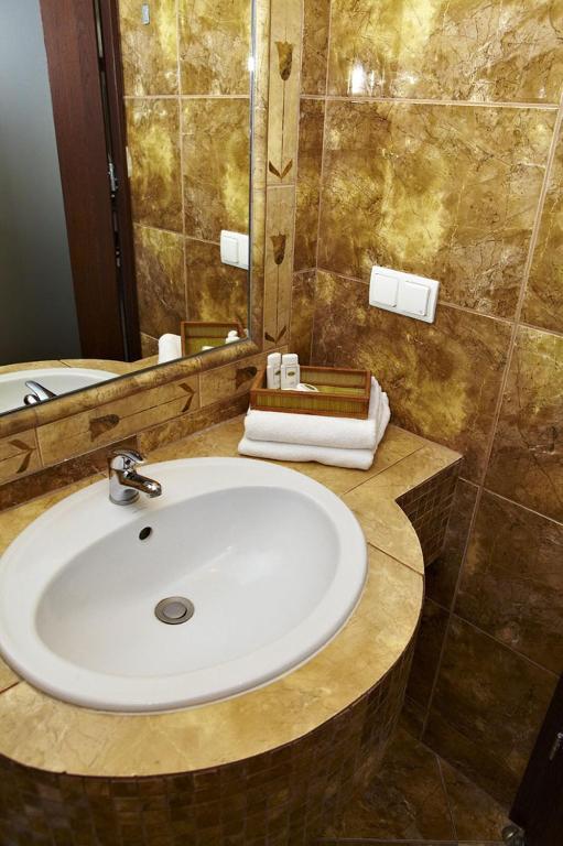 Hotel Maxima Wolanów Εξωτερικό φωτογραφία