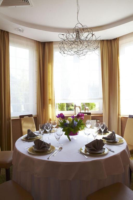 Hotel Maxima Wolanów Εξωτερικό φωτογραφία